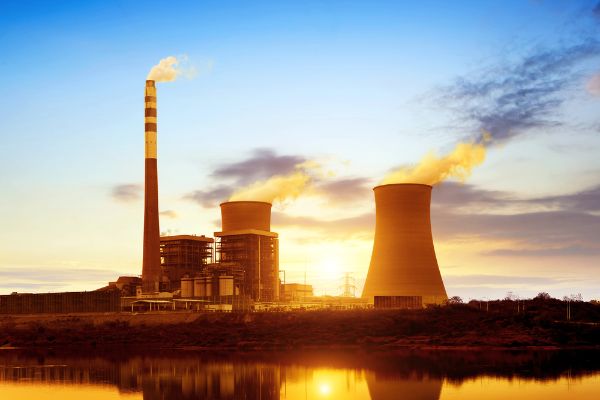Should America Build More Nuclear Power Plants?